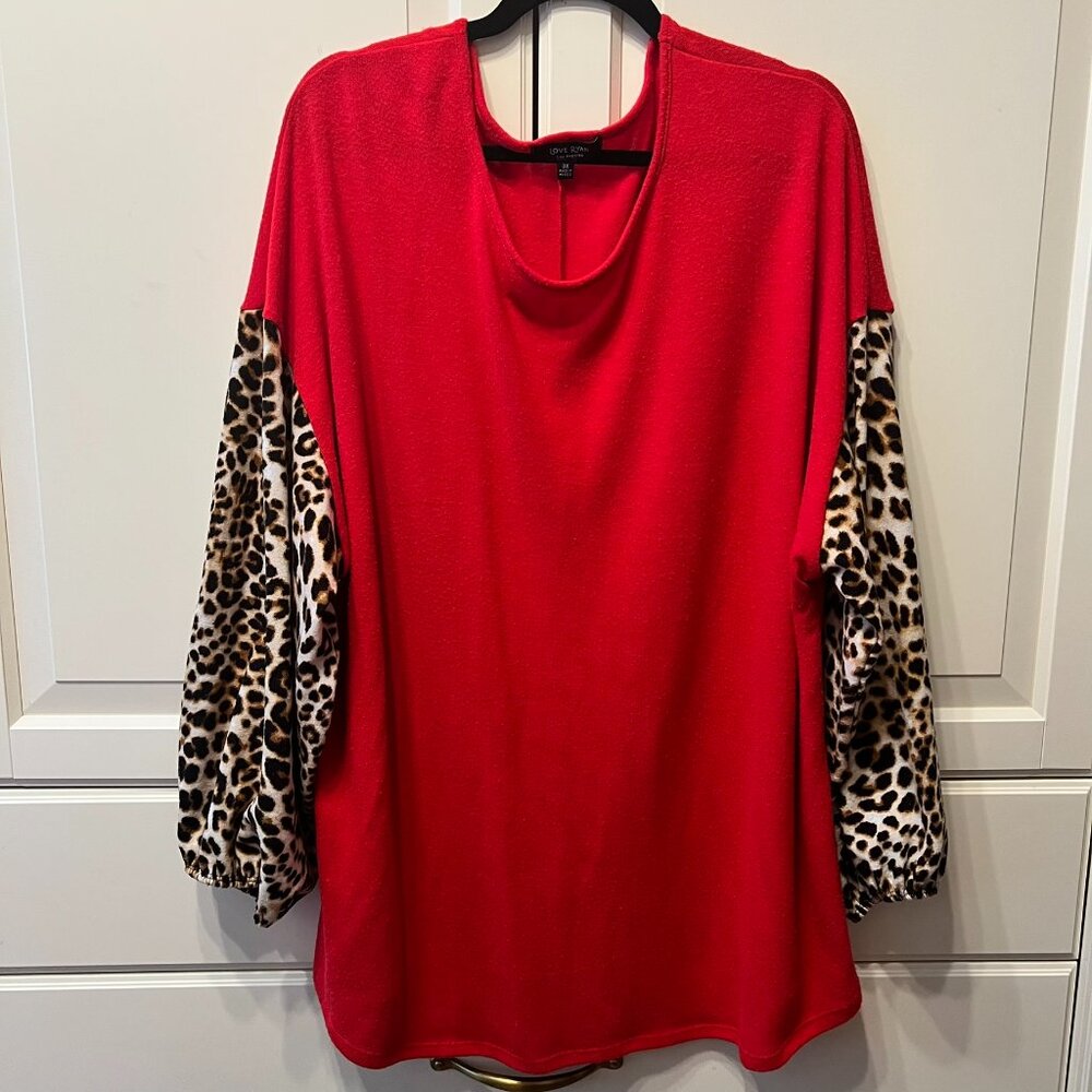 LOVE RYAN‎ Red w/Leopard Print Sleeves Soft Comfy Tunic Top (Plus 3X)